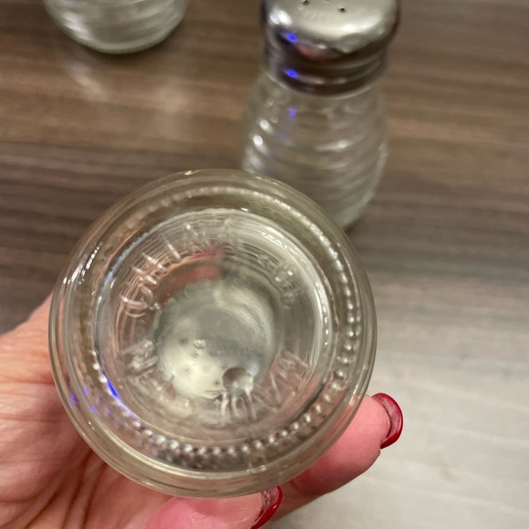 Clear Ribbed Glass Salt Pepper Shaker Art Deco Geometric Vintage Retro - Picture 5 of 5